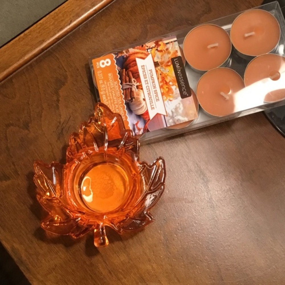 Fall Decor Leaf Tealight Holder & Pumpkin Spice candles - Picture 7 of 8